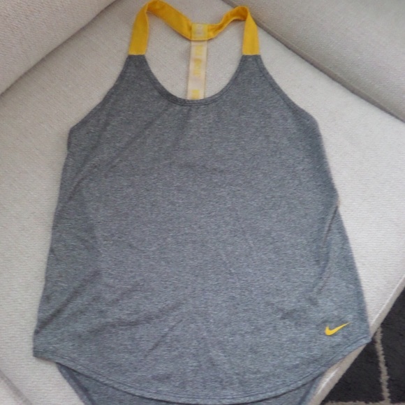 Nike Tops - Nike Dryfit  Workout Tank Size XS